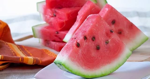 吃瓜二白,揭秘娱乐圈背后的那些事儿