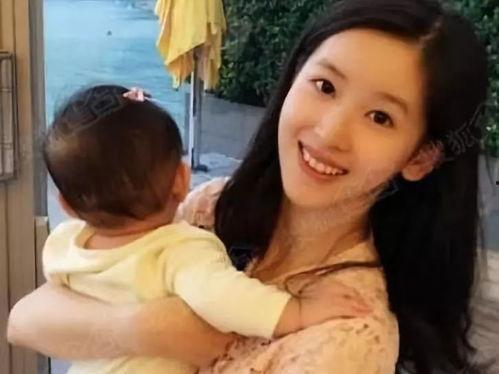 吃瓜小妹拍照图片,吃瓜小妹的拍照瞬间